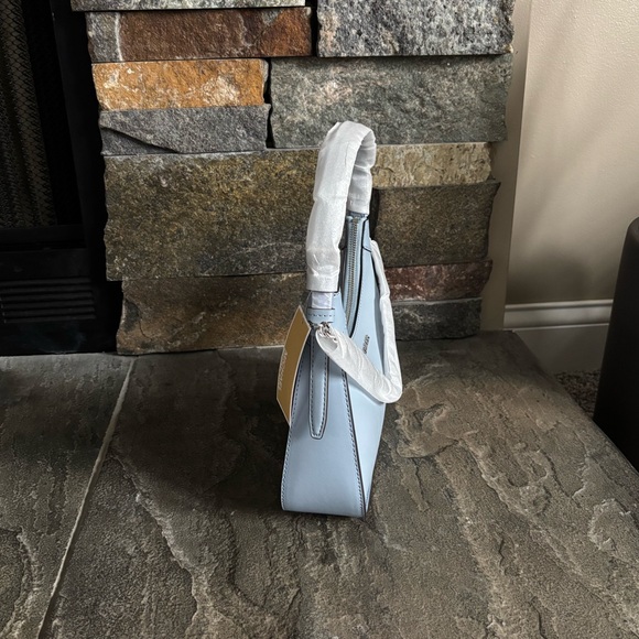 NWT Michael Kors Wilma Medium Leather Shoulder Bag - Picture 4 of 16